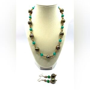 VINTAGE Necklace Set Cloisonne Green Pink Enamel  Matching Earrings. Gold Tone